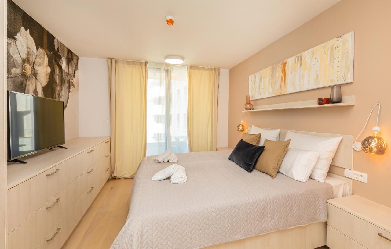 Sunny Lol Port Apartments In The City Centre 杜布罗夫尼克 外观 照片