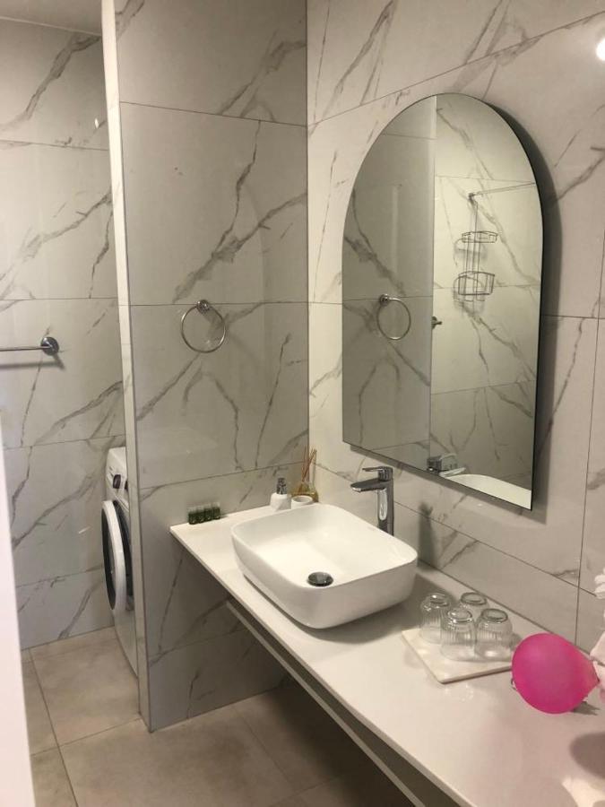 Sunny Lol Port Apartments In The City Centre 杜布罗夫尼克 外观 照片